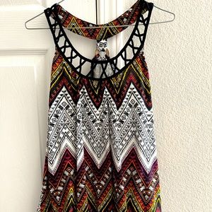 Summer top, colorful, bare shoulders